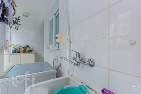 Image 32 - 253736